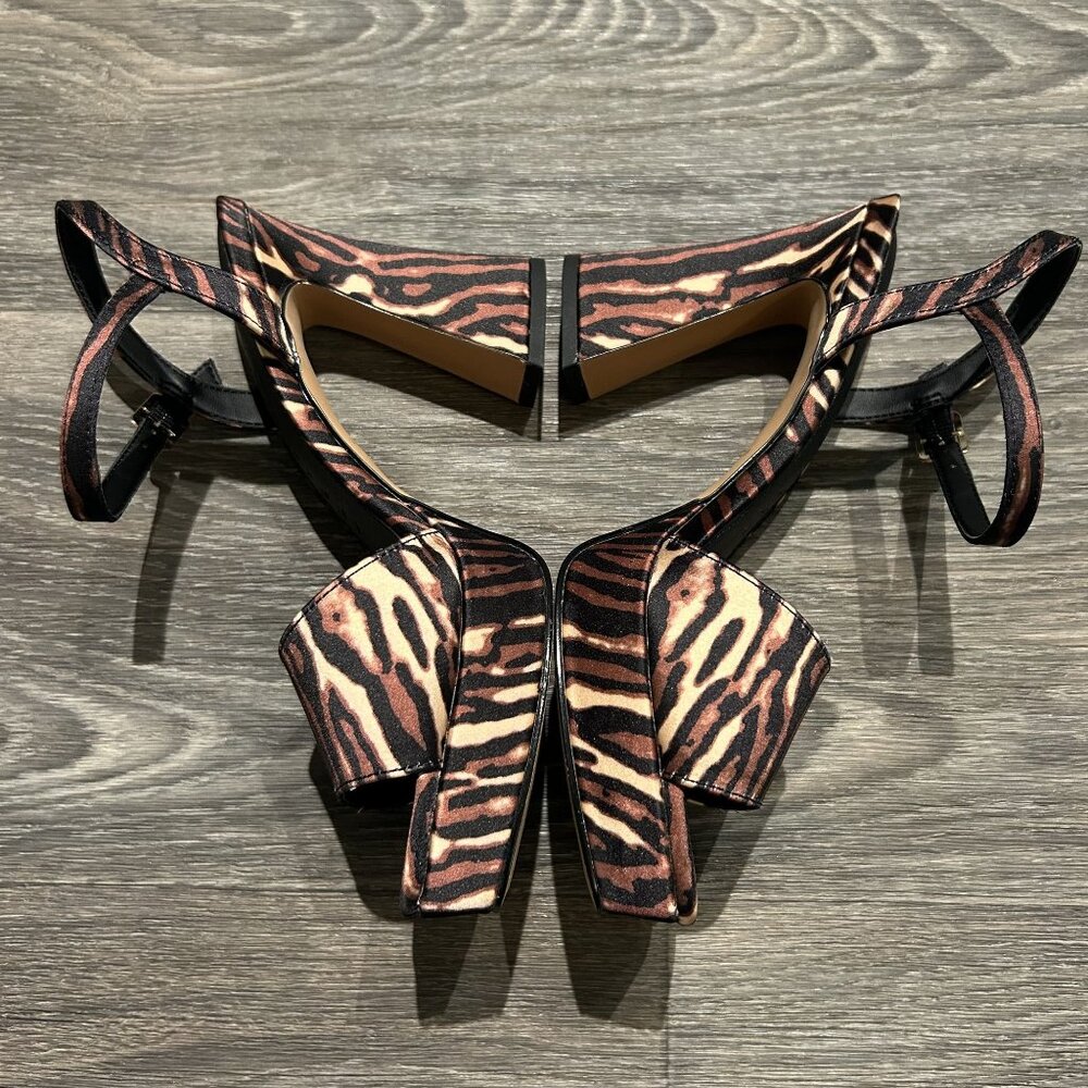 Katy Perry Size 7.5 Square Platform Sandal Tiger Animal Print Chunky Heels Y2K - Picture 5 of 13